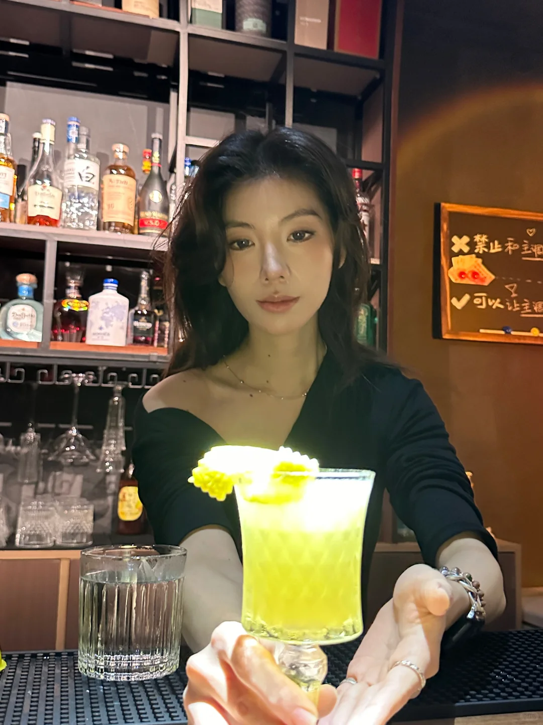 裸辞开酒馆，后悔了吗？