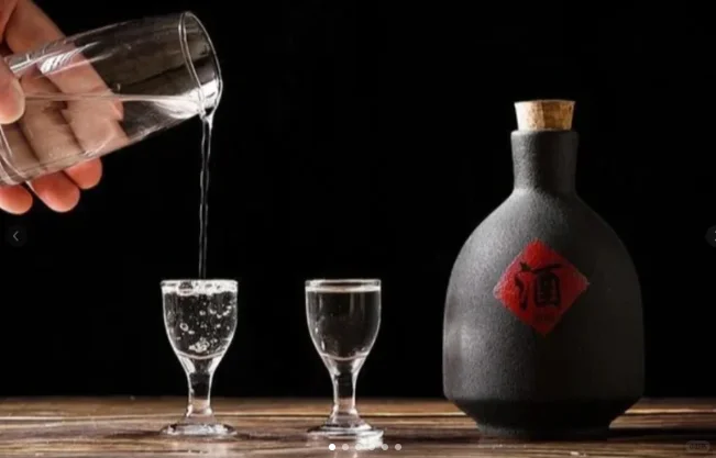 一口入魂的纯净之选｜清香型白酒的极致魅力