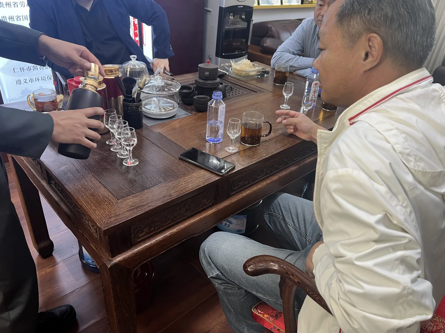 来茅台镇能买到“茅台酒”口感相似的酱酒吗？