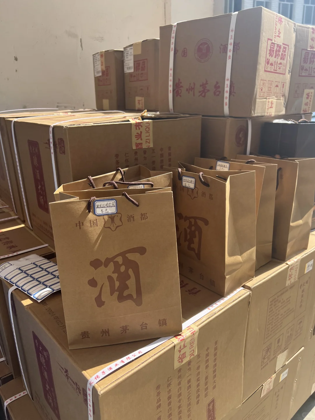 来茅台镇能买到“茅台酒”口感相似的酱酒吗？