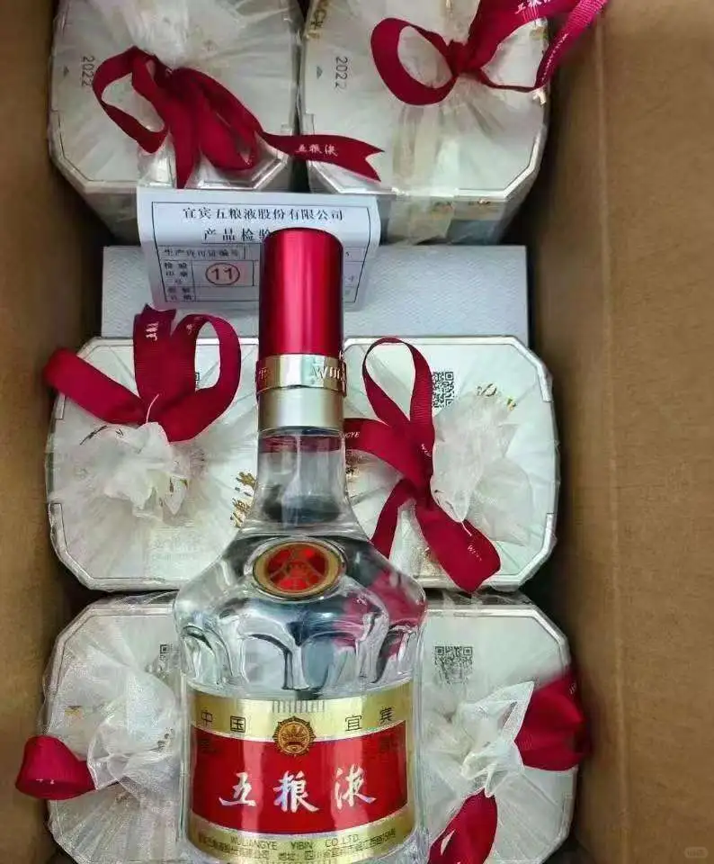 ?清香vs浓香vs酱香哪款白酒能让你一口入