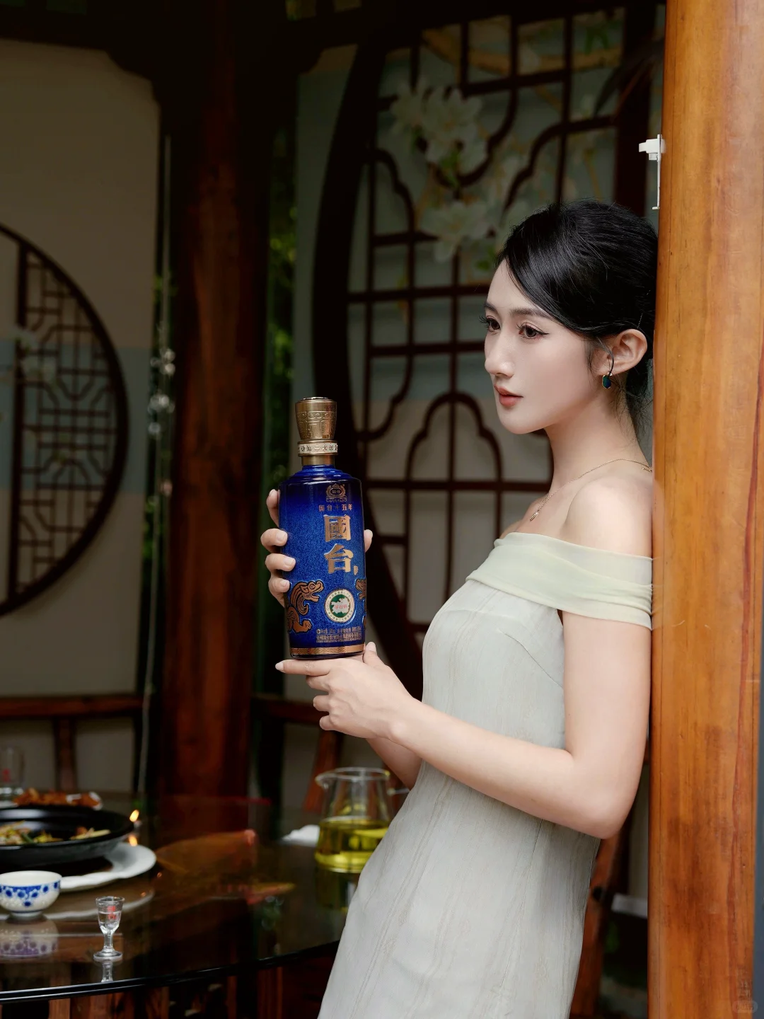 ?凉亭小酌，与国台十五年的新中式浪漫