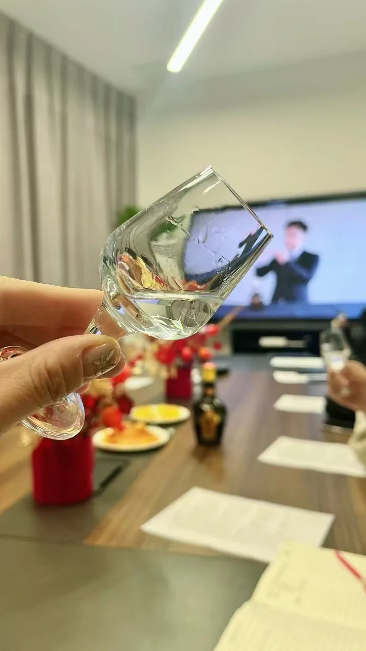 在白酒公司上班是什么体验？
