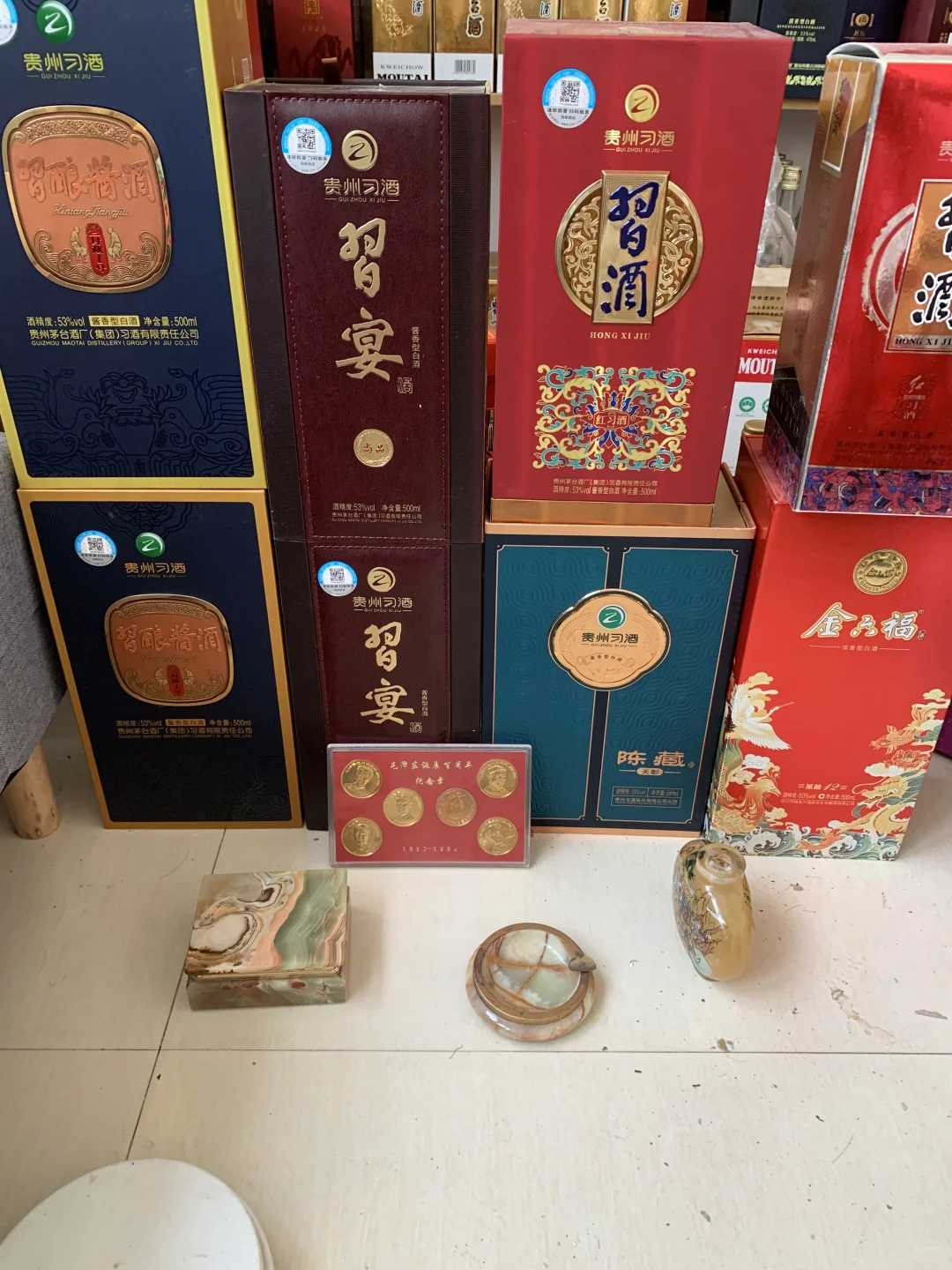 这一堆七瓶习酒 别的全是送的 1550
