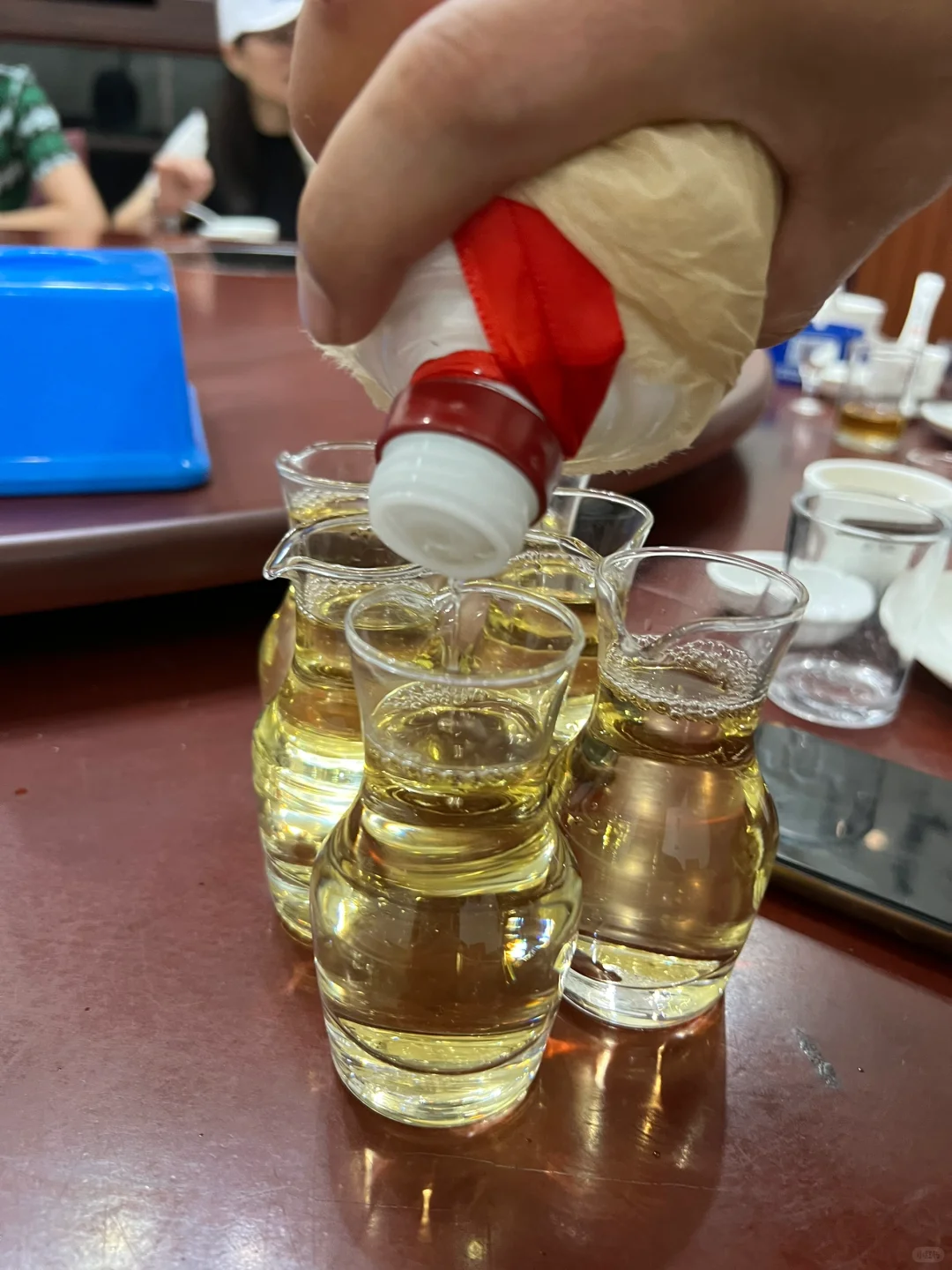 别做打肿脸充胖子的事！