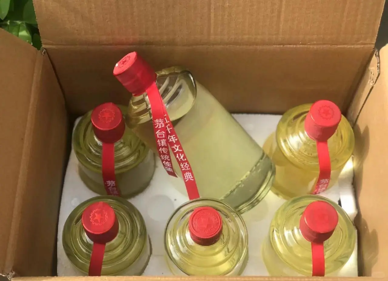 酱香型白酒、酱香型白酒、酱香型白酒