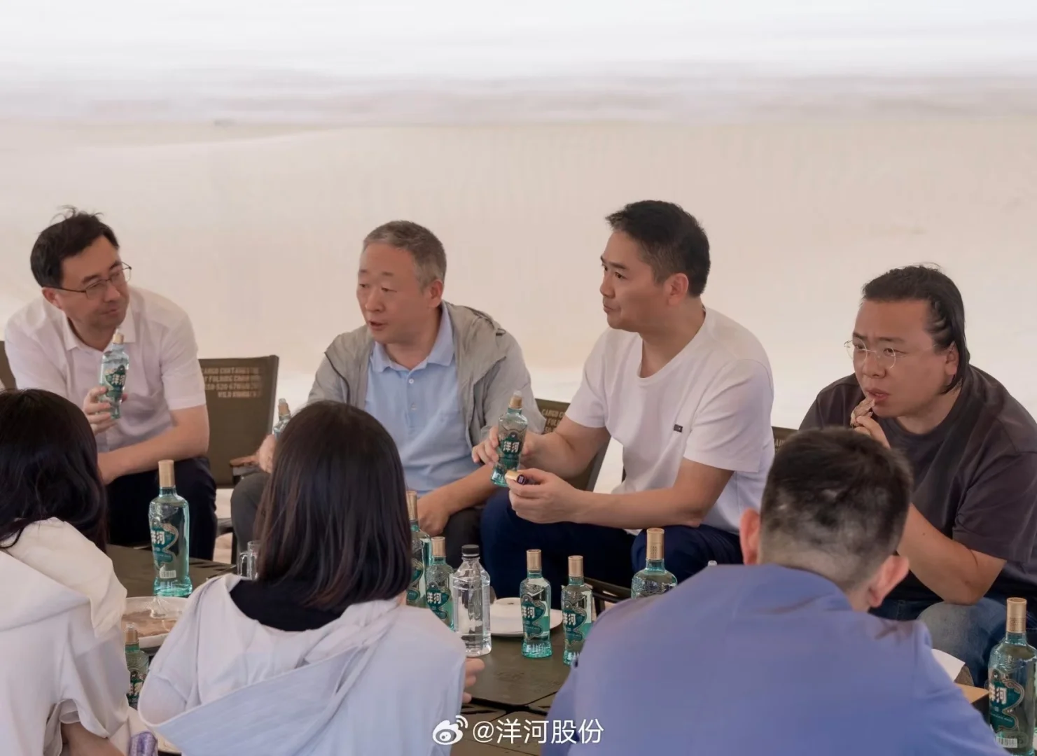 原来?东还有这操作！白酒暗藏秘密