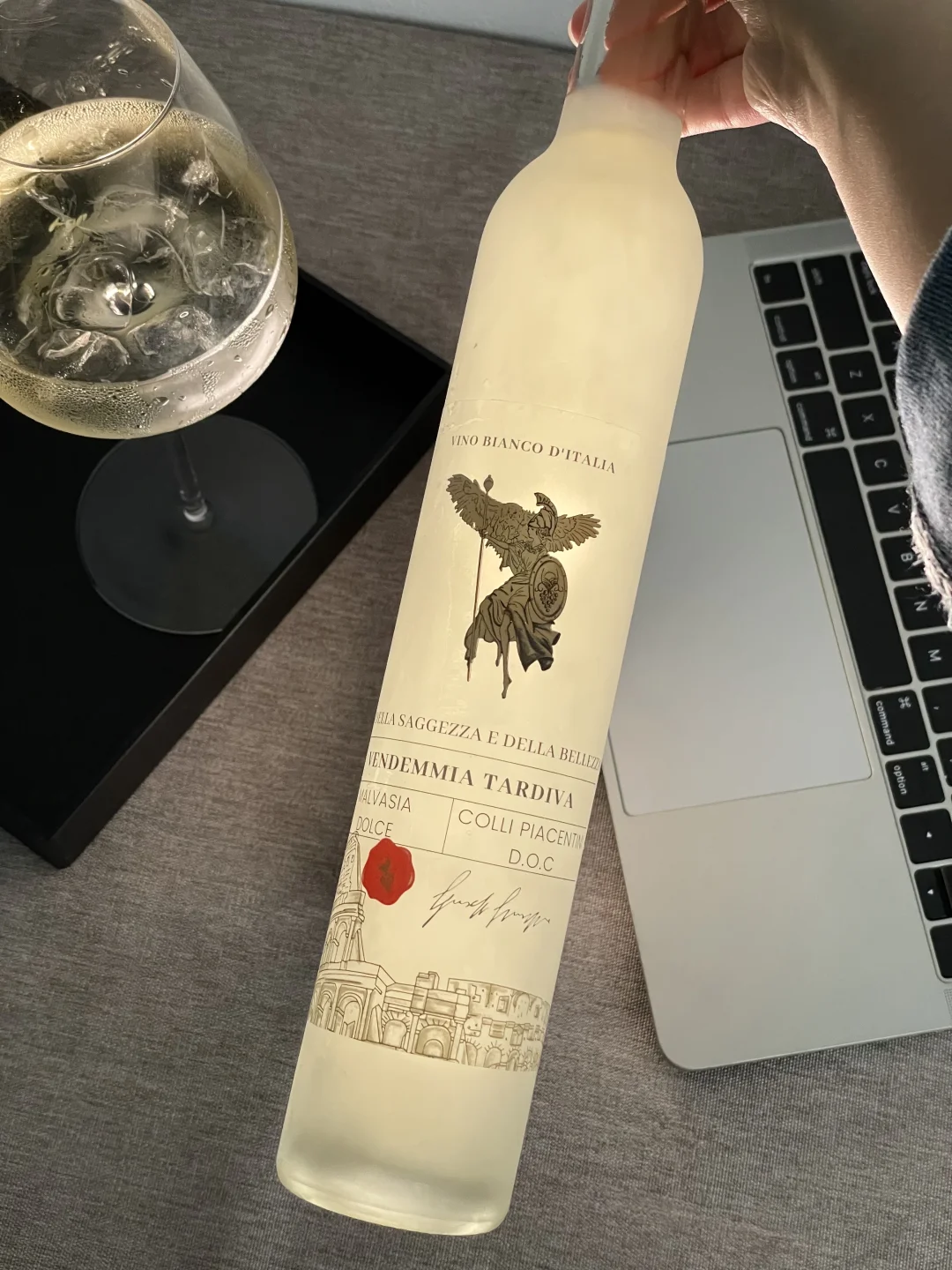 酒蒙子的六条命（便宜酒里淘金子）