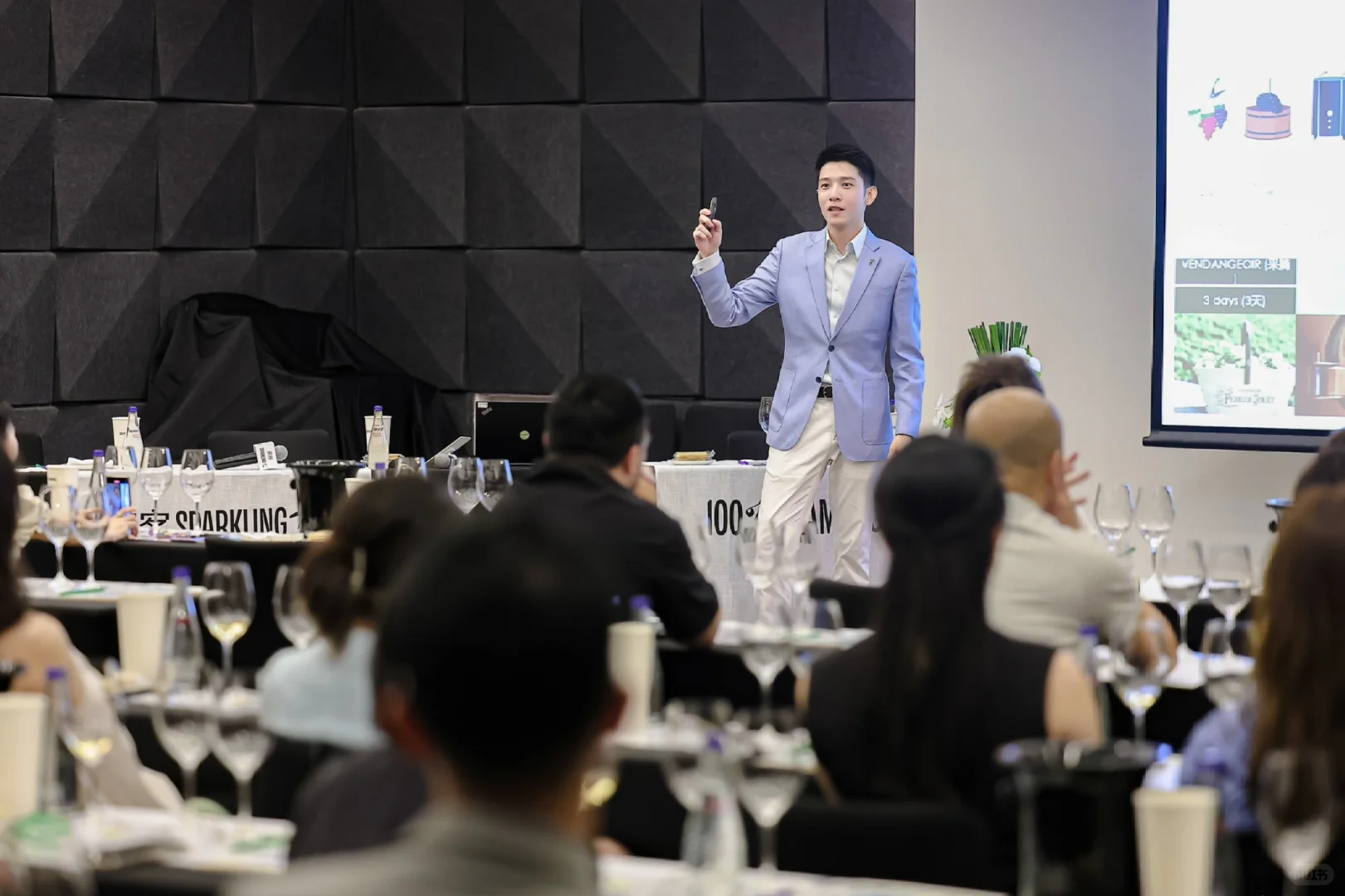 如果他是你的课业老师，你还会迟到吗？