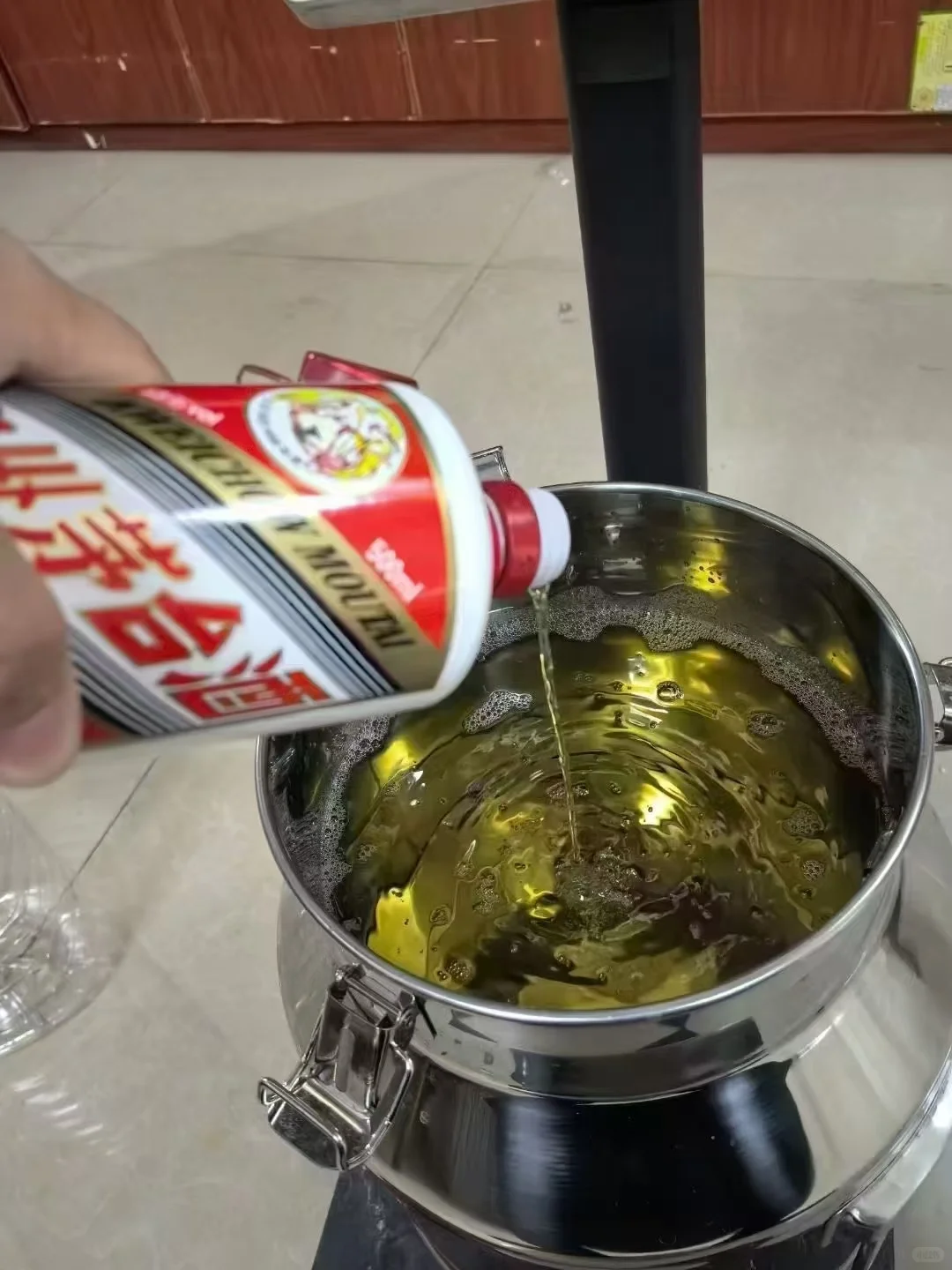 老酒加茅台