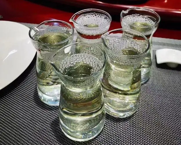 空瓶子的故事
