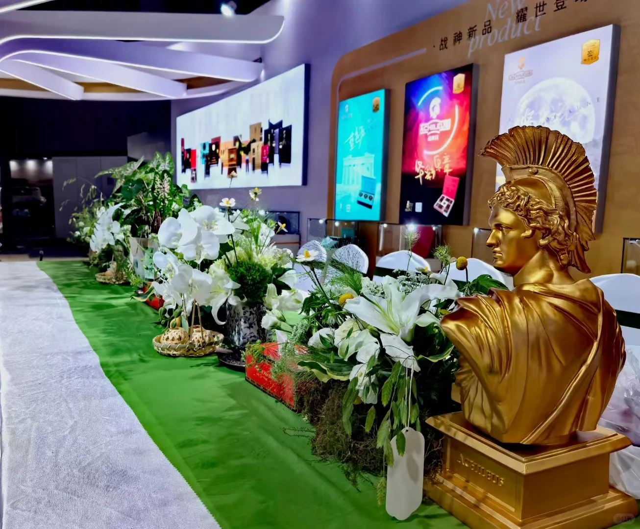 今天是清新自然的花艺展台?
