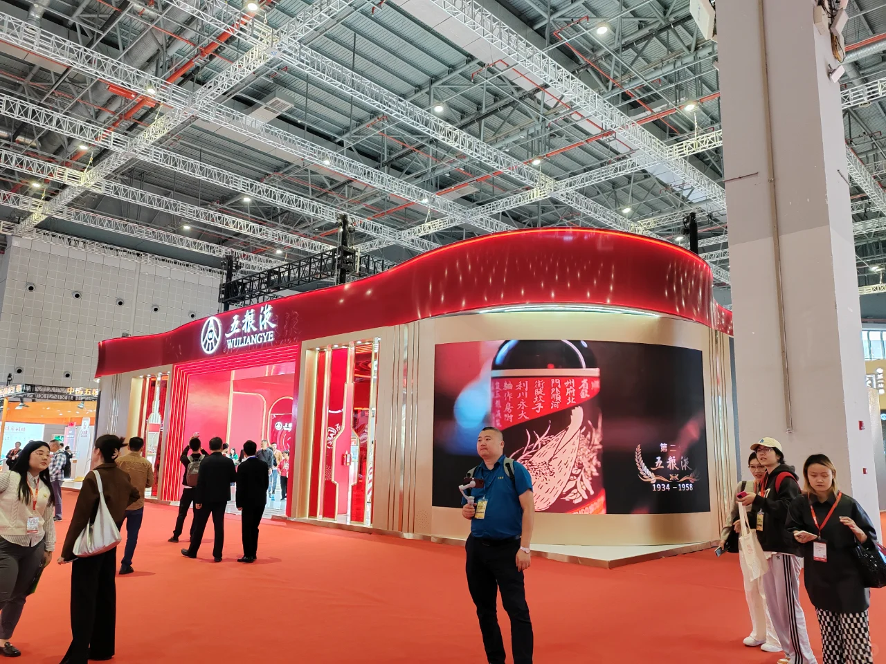 我的展会设计搭建日记?上海酒博会展案例