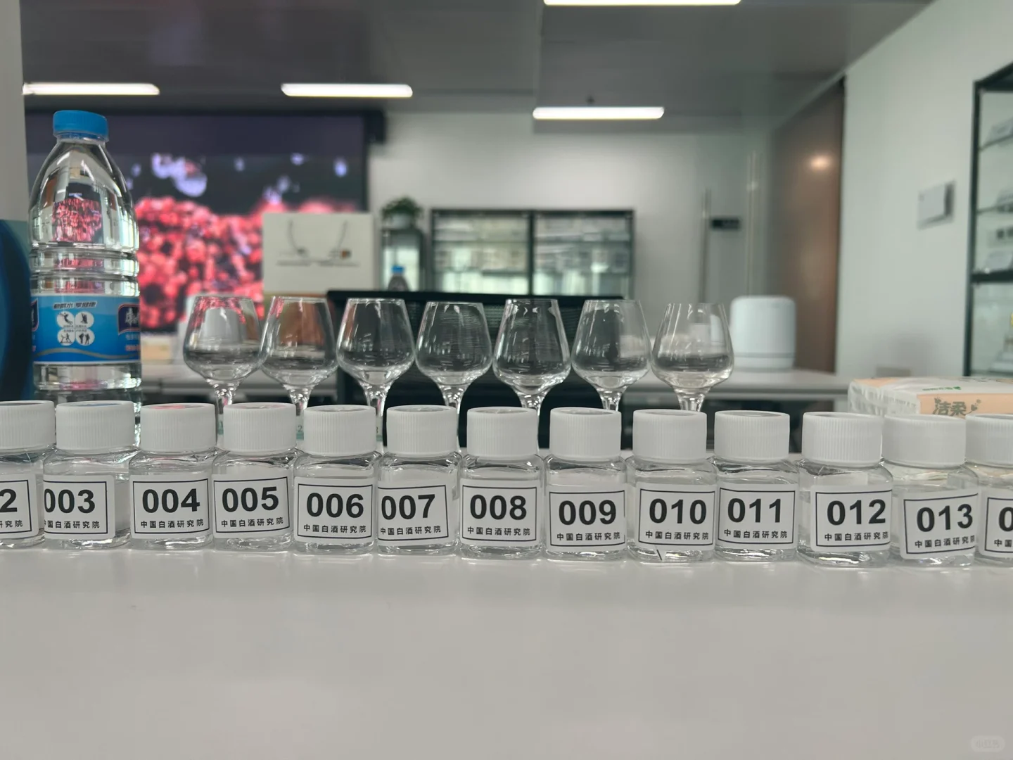 28岁喜提专职喝酒工作｜国家四级品酒师培训
