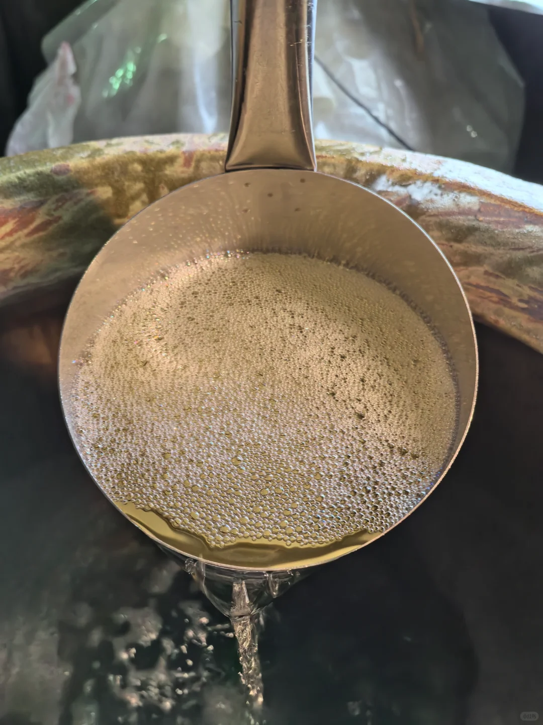 陈年老酒，香味丰富，滋味纯正