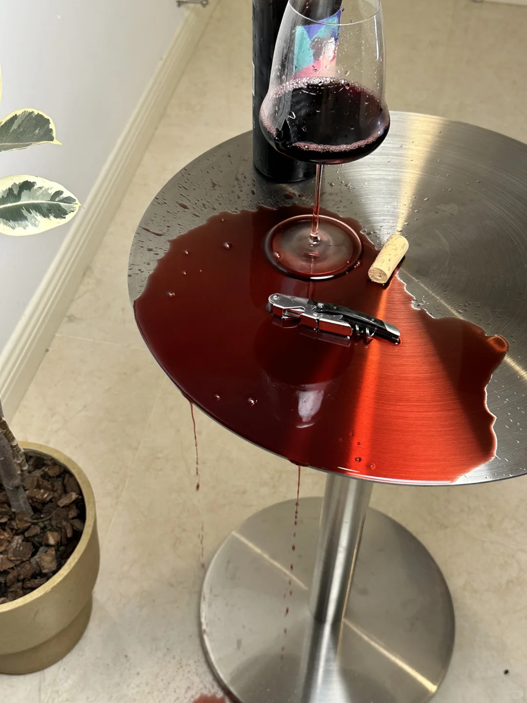 遇到事情不要慌,拍个照发朋友圈先。