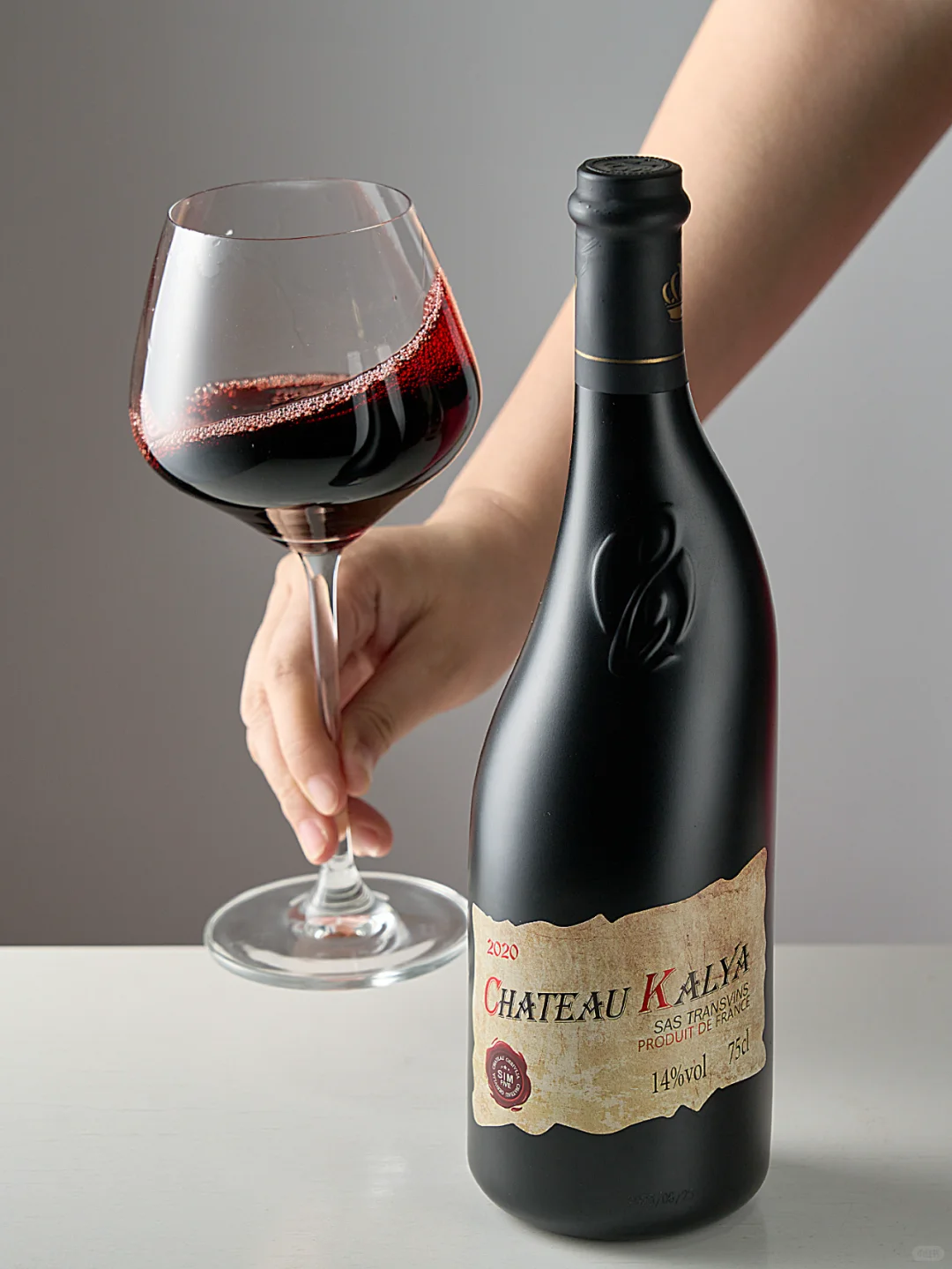 嘿嘿!挖到宝!这歪脖干红让生活自带滤镜