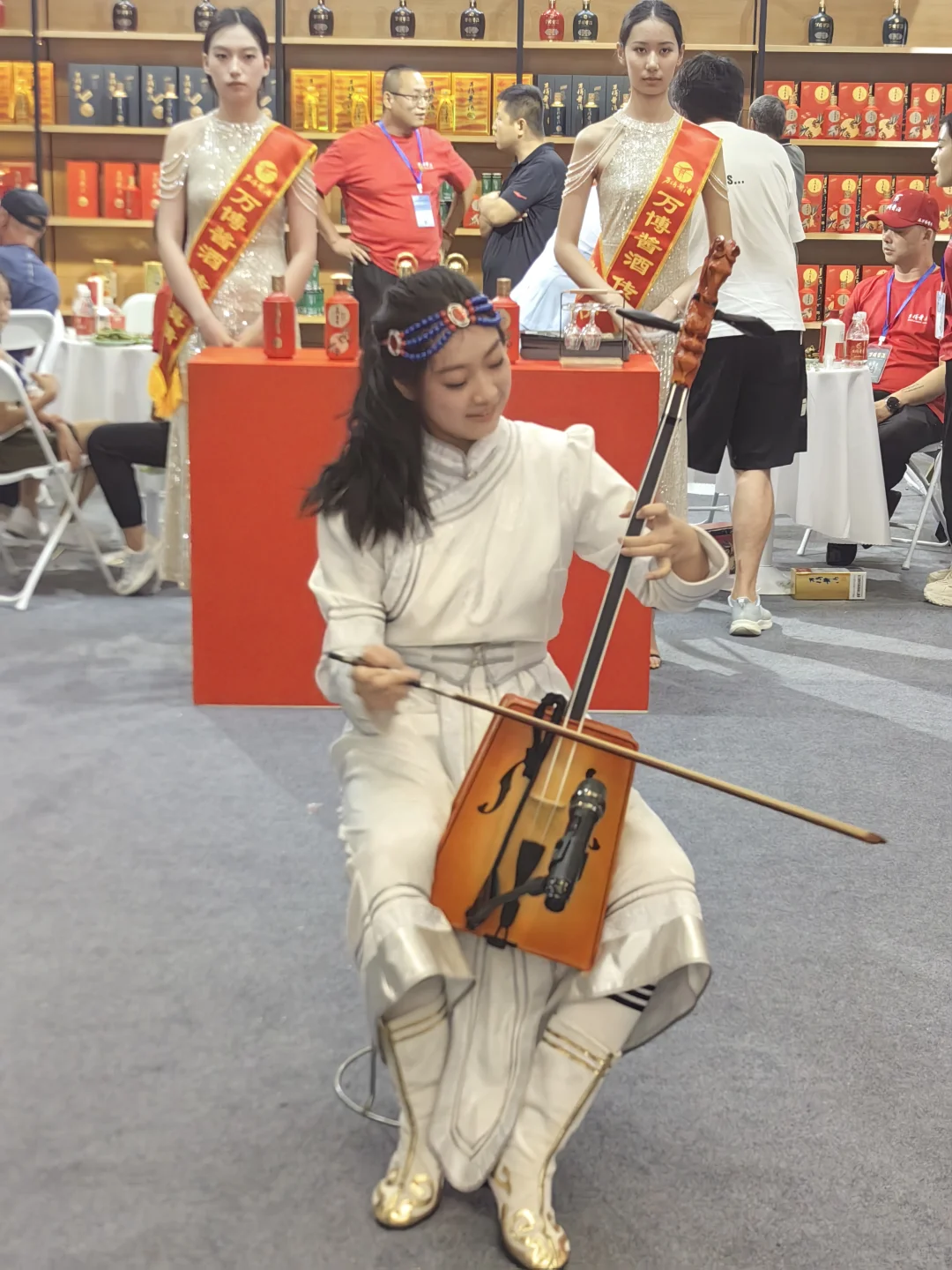 新疆糖酒会又看到这个妹子了