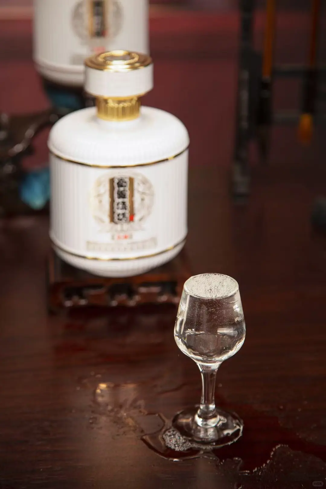 传统与现代的结合，国风白酒！