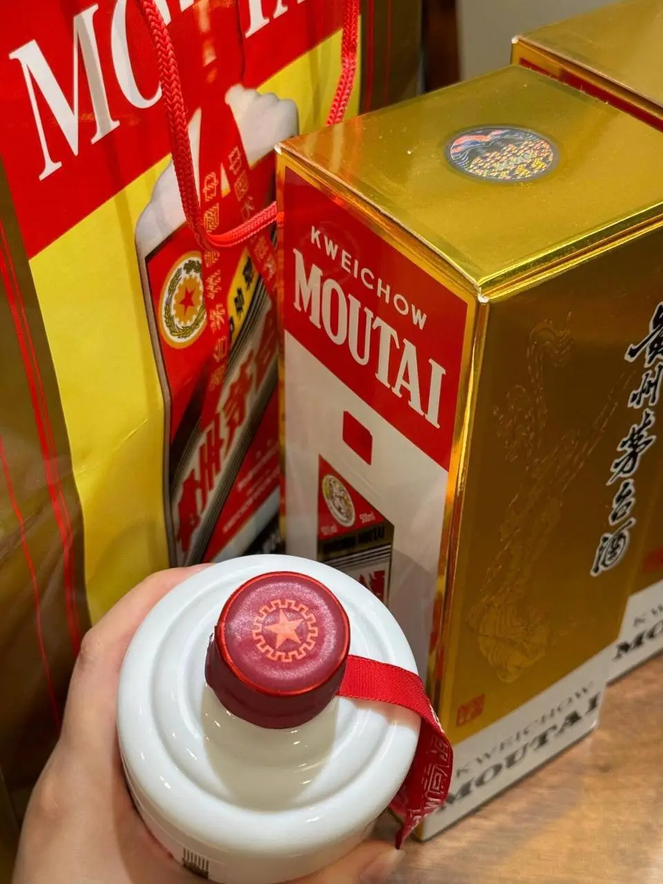 商务宴请白酒花小钱办大