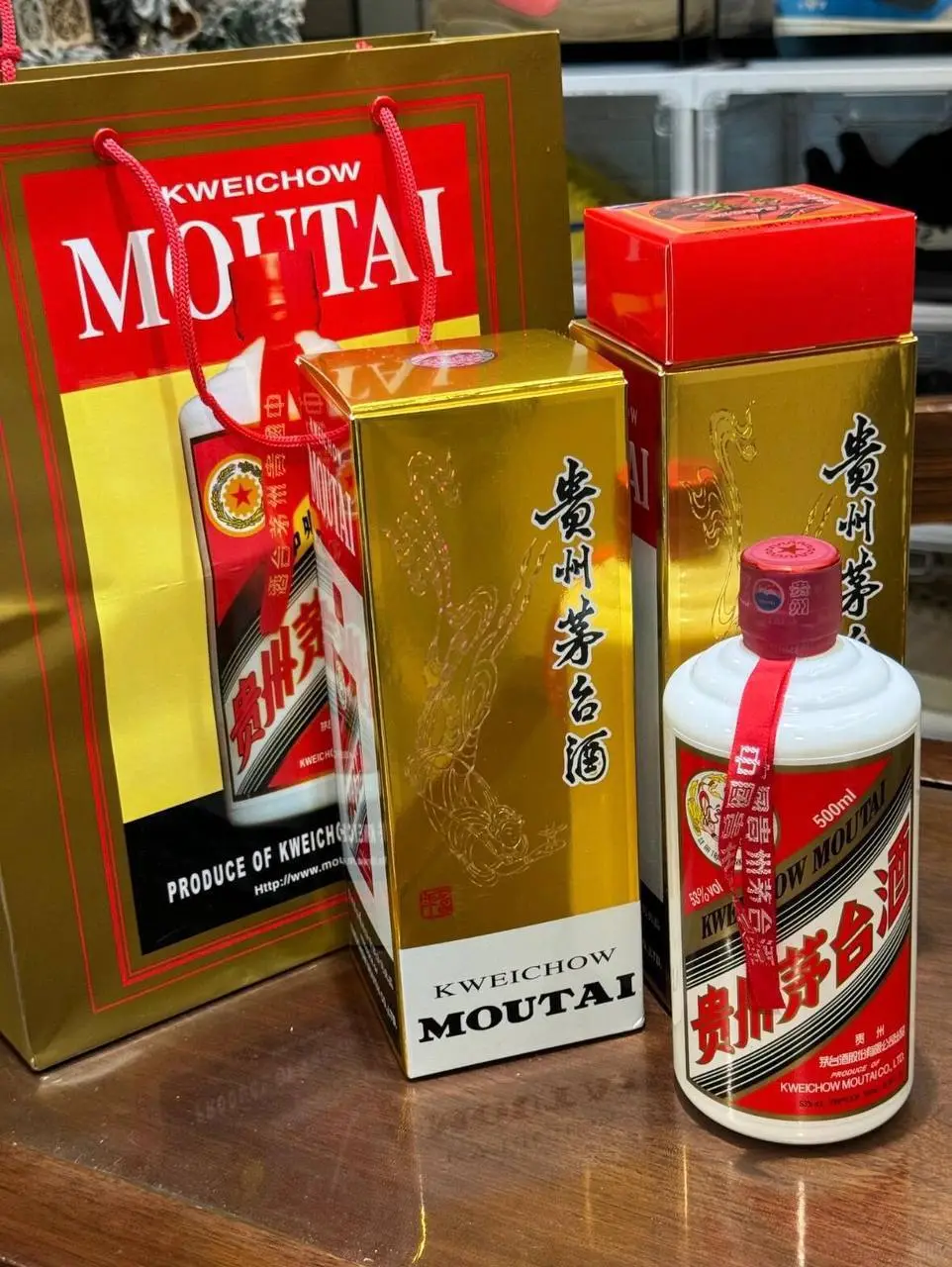 商务宴请白酒花小钱办大