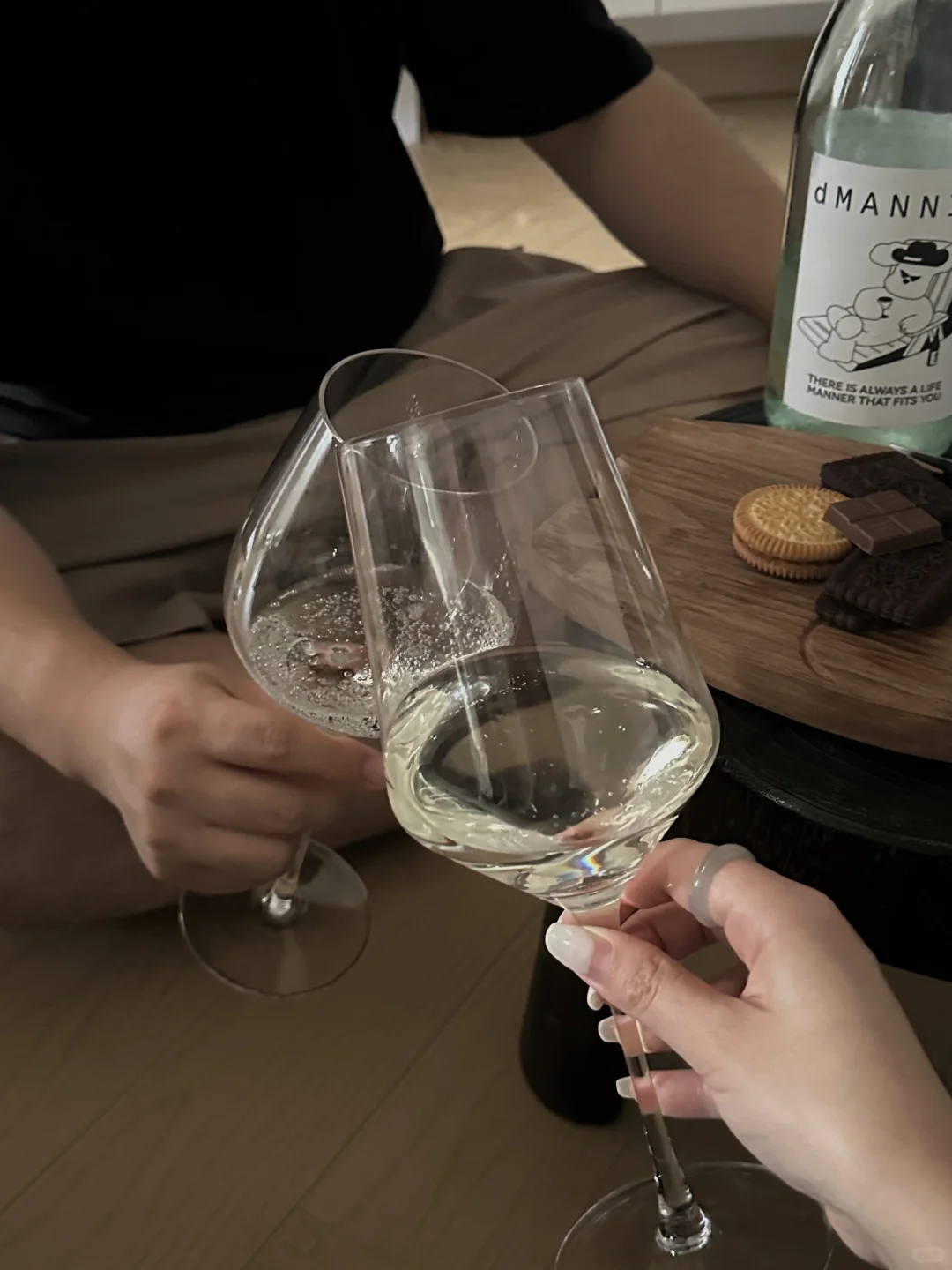 “喝酒时我们才真正聊天”