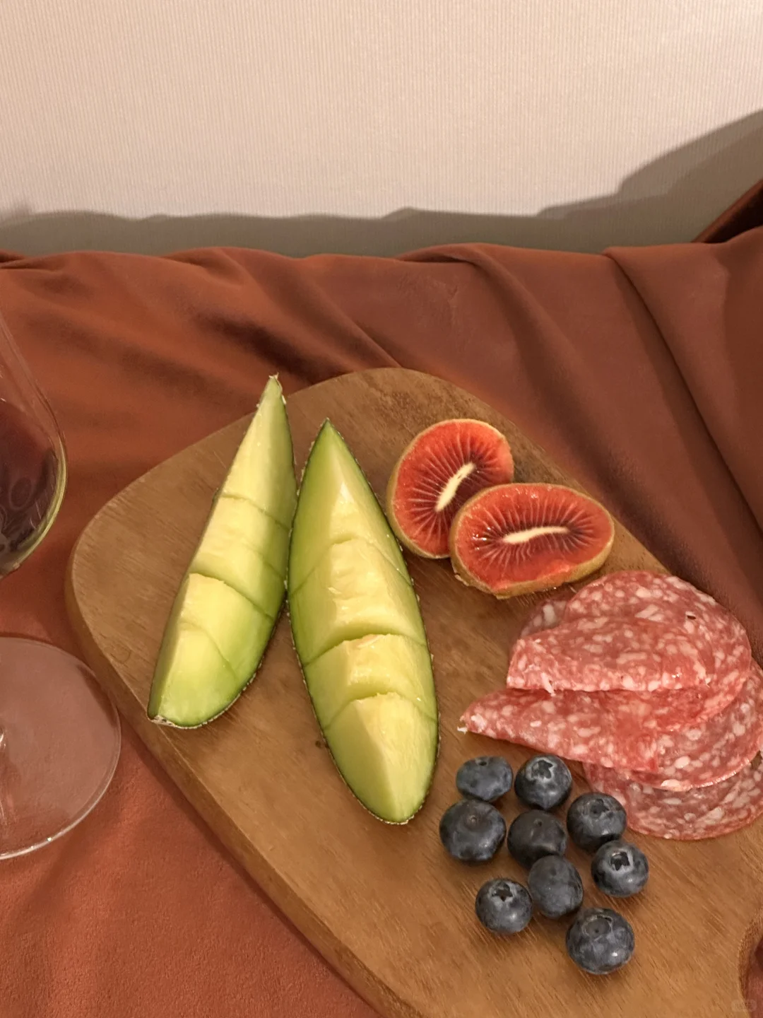 夜晚最有效的精神马杀鸡:开葡萄酒盲盒?