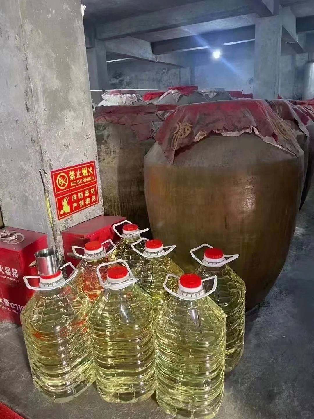 本地人喝酒“怪像”。茅台当地人喝茅台酒吗？