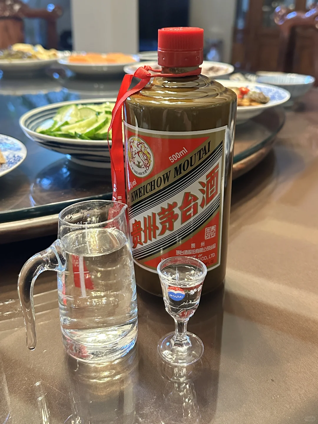 回国七天 六顿酒局…
