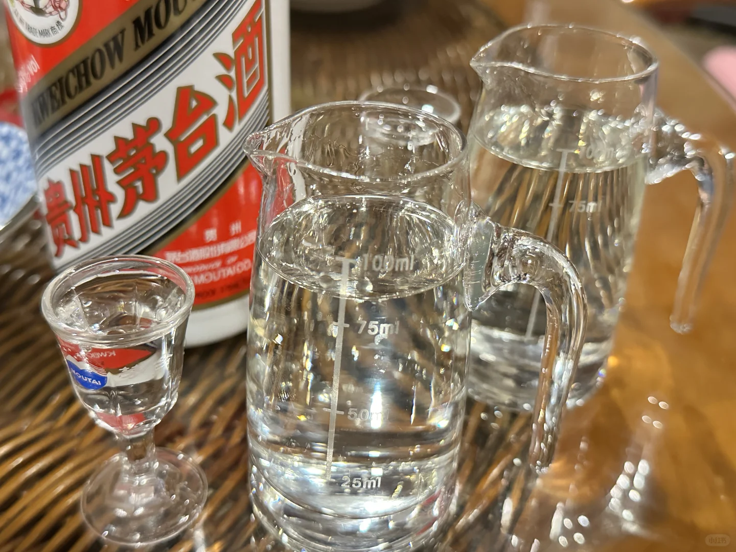 回国七天 六顿酒局…