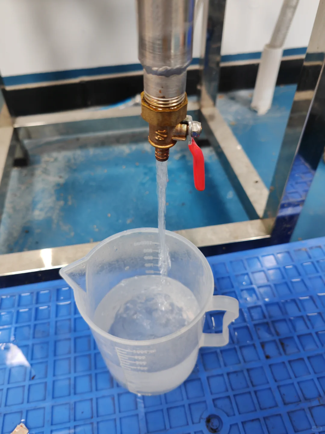 用做啤酒的黑麦芽做白酒，是一种什么体验