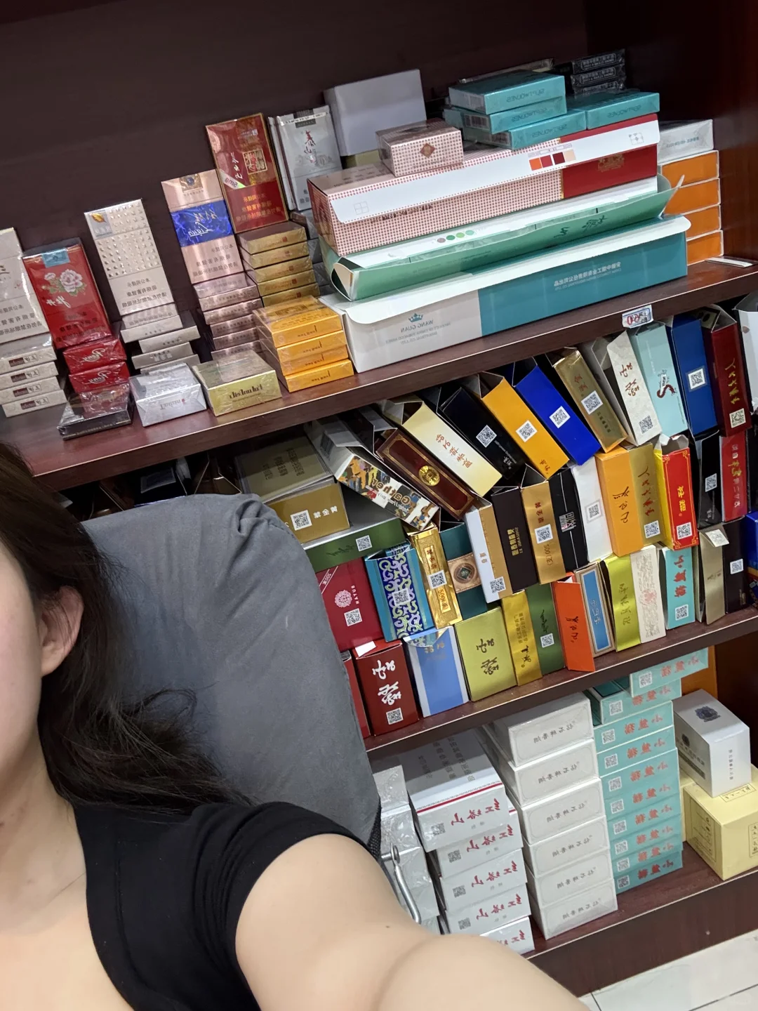 现在实体店不好干！烟酒店受环境影响要崩溃？
