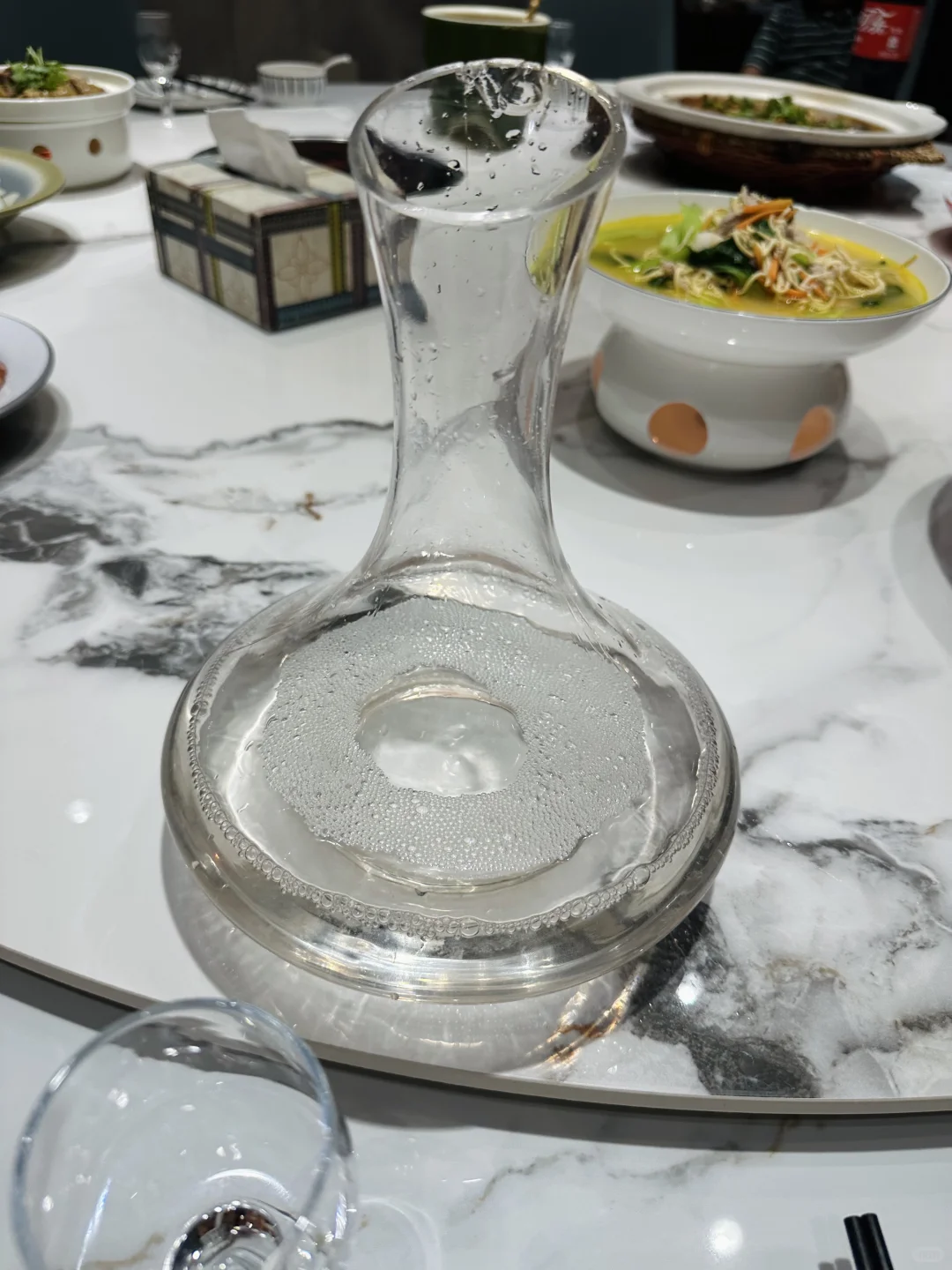 老酒配老友