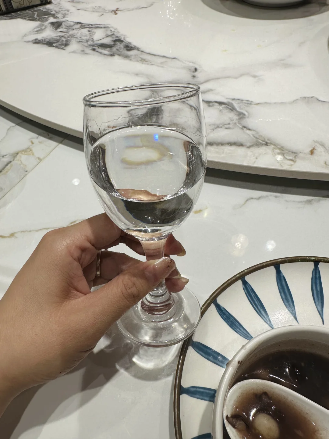 老酒配老友