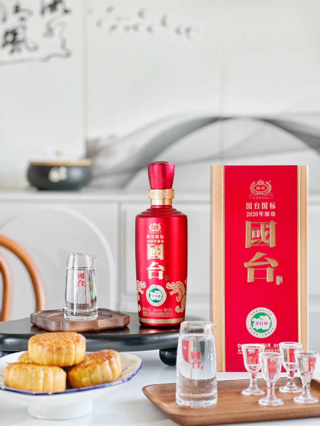 月圆举杯时，才懂团圆的真正味道