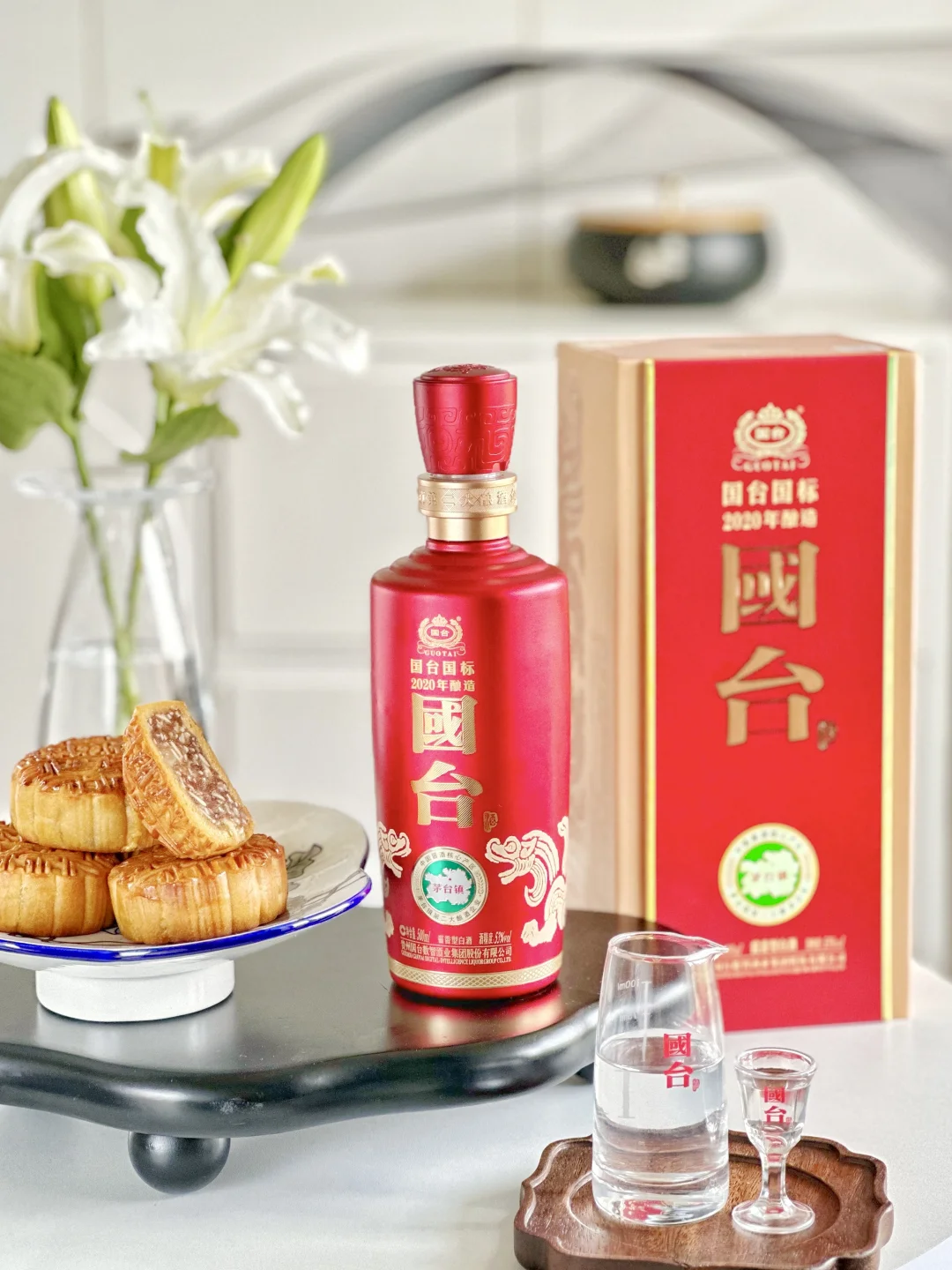 月圆举杯时，才懂团圆的真正味道