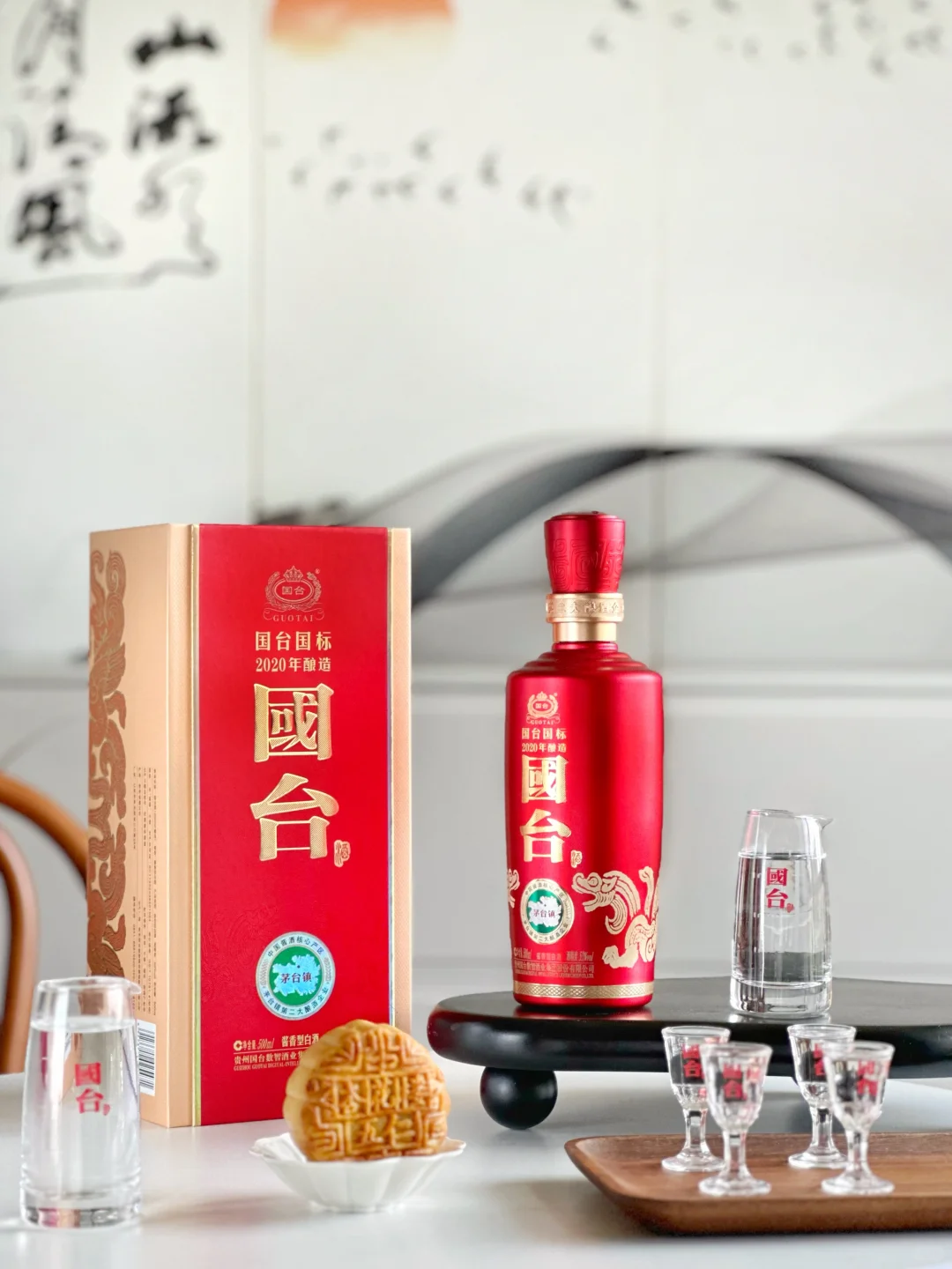 月圆举杯时，才懂团圆的真正味道