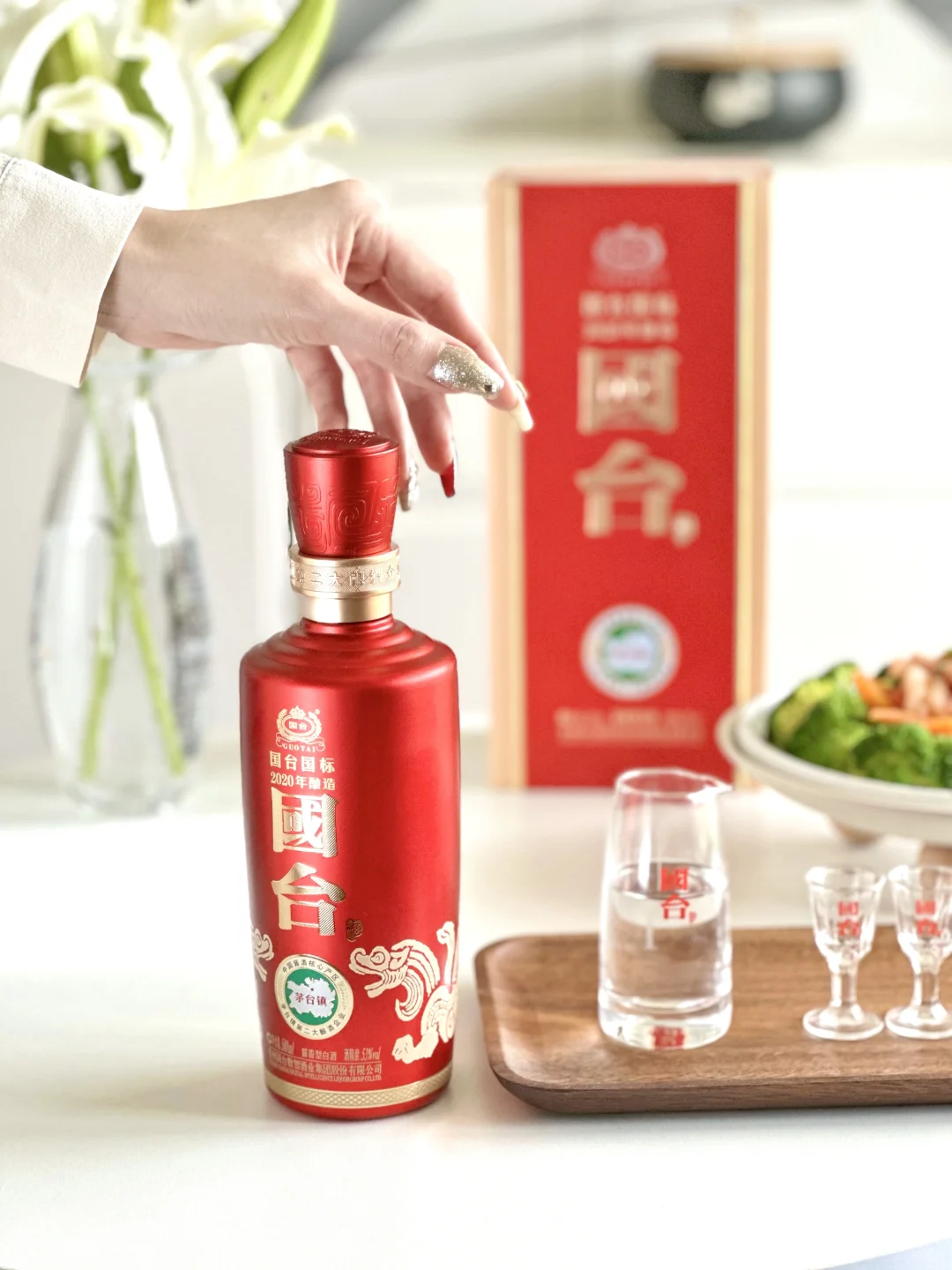 月圆举杯时，才懂团圆的真正味道