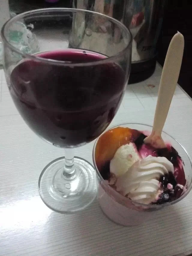 野生山葡萄，自制葡萄酒