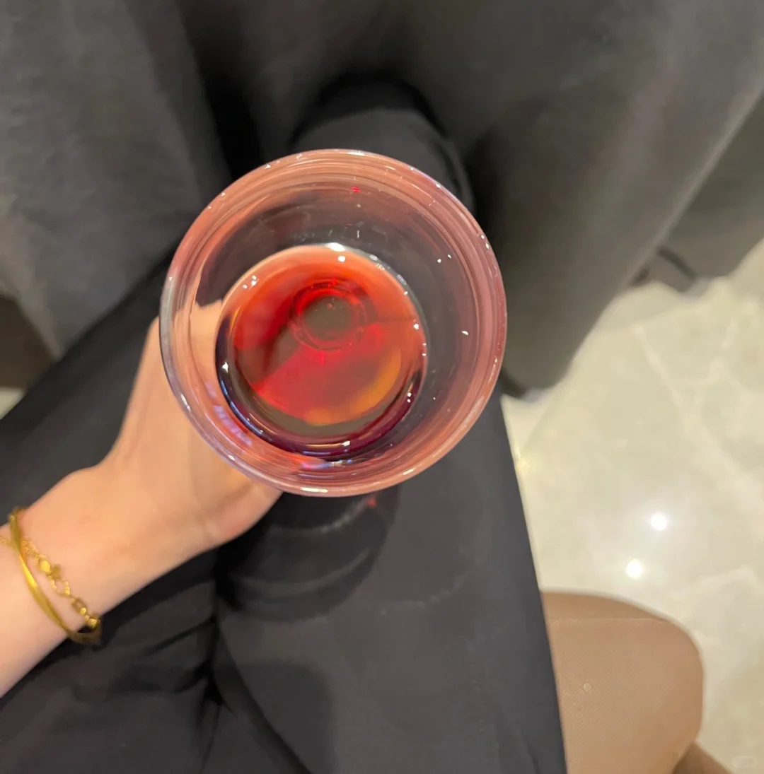 葡萄酒这个行业该如何开展工作呢？