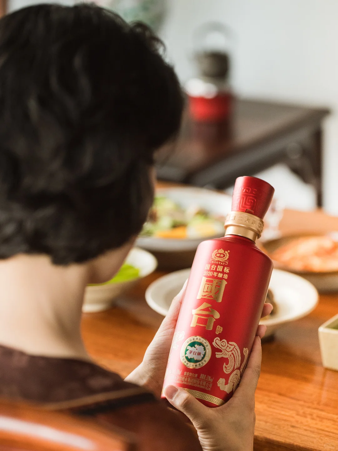 一杯真实年份酱香，敬多彩的生活和深情的你
