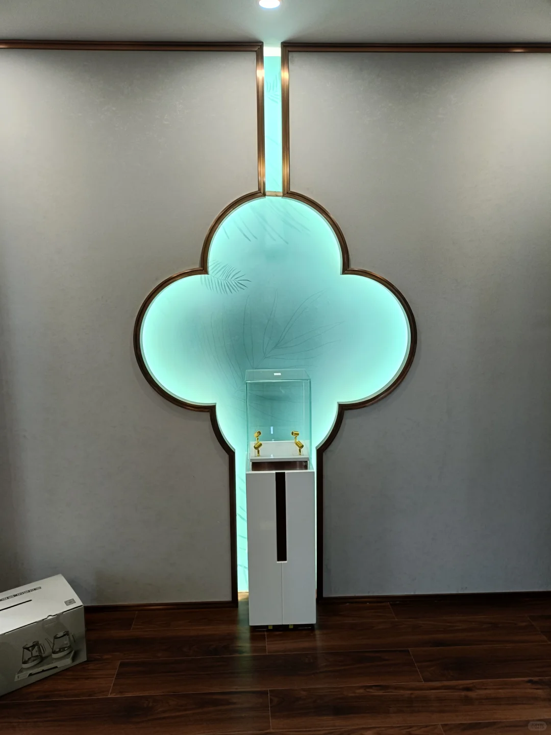 ? 颂福定制 | 习酒专属 “高级感展台”