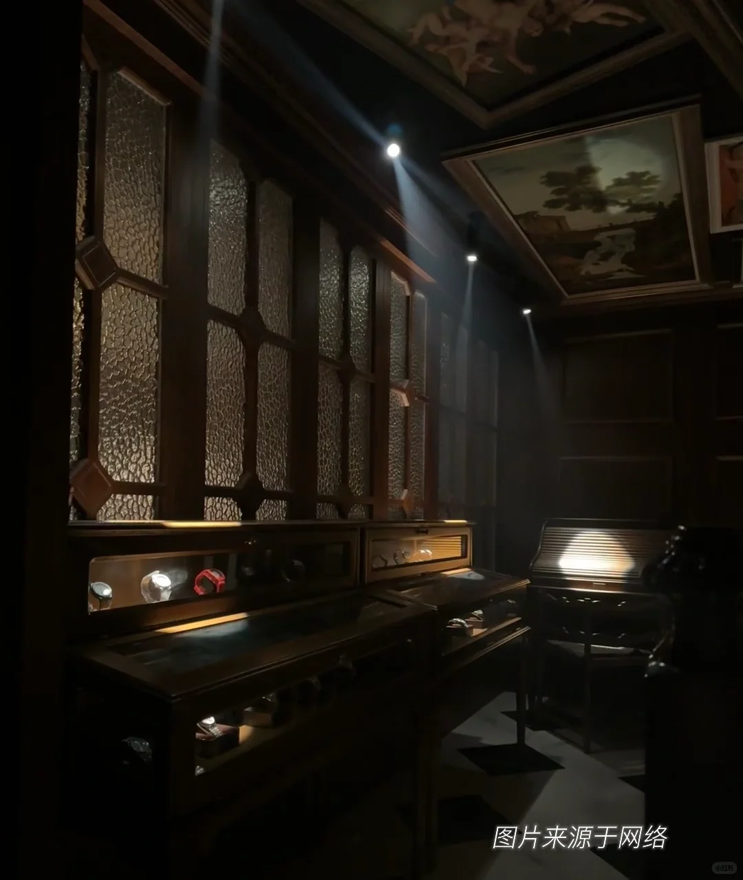 00后准备开一家夏邑首家cocktail bar?