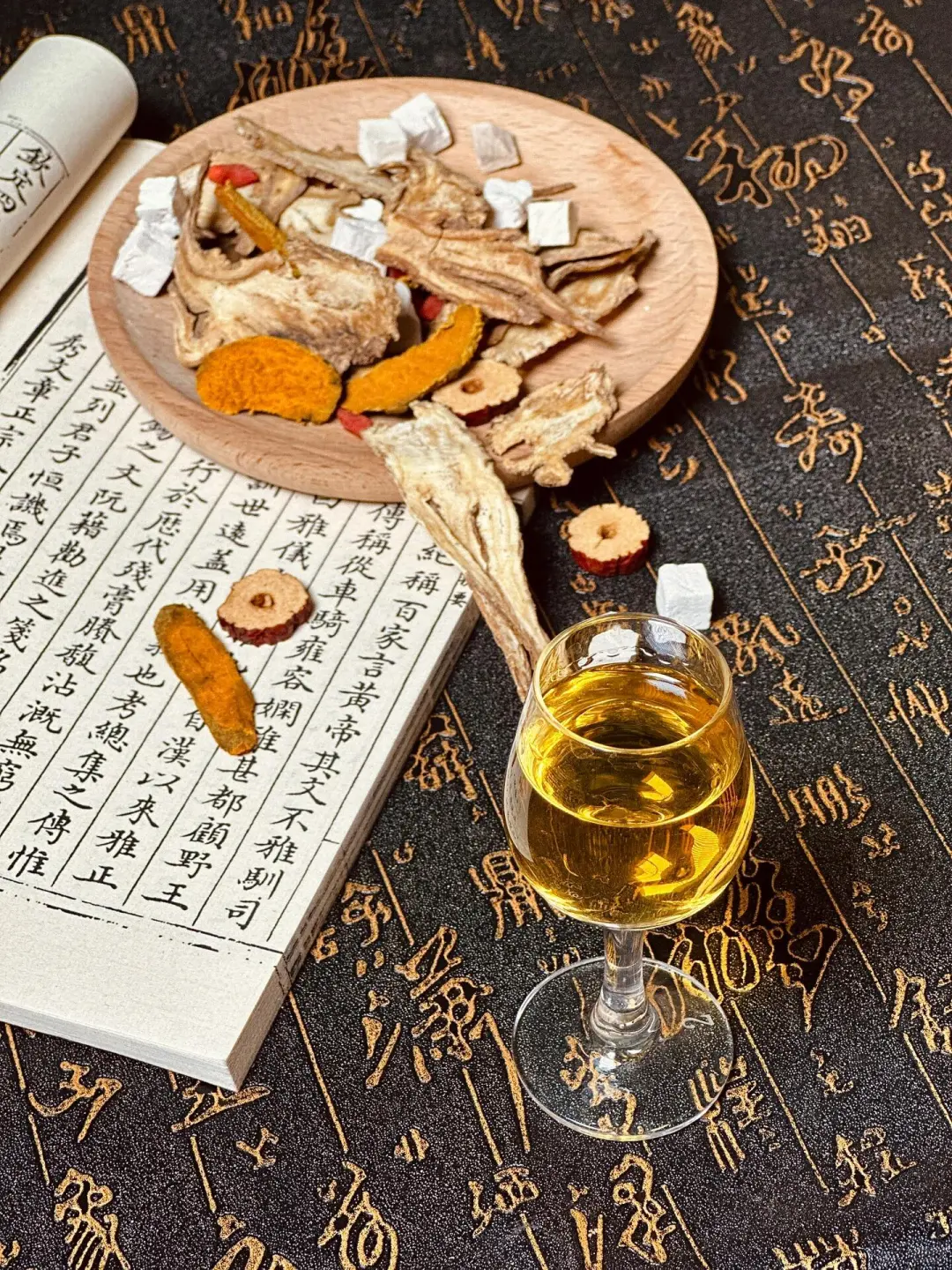 ?成都boys看展新姿势！