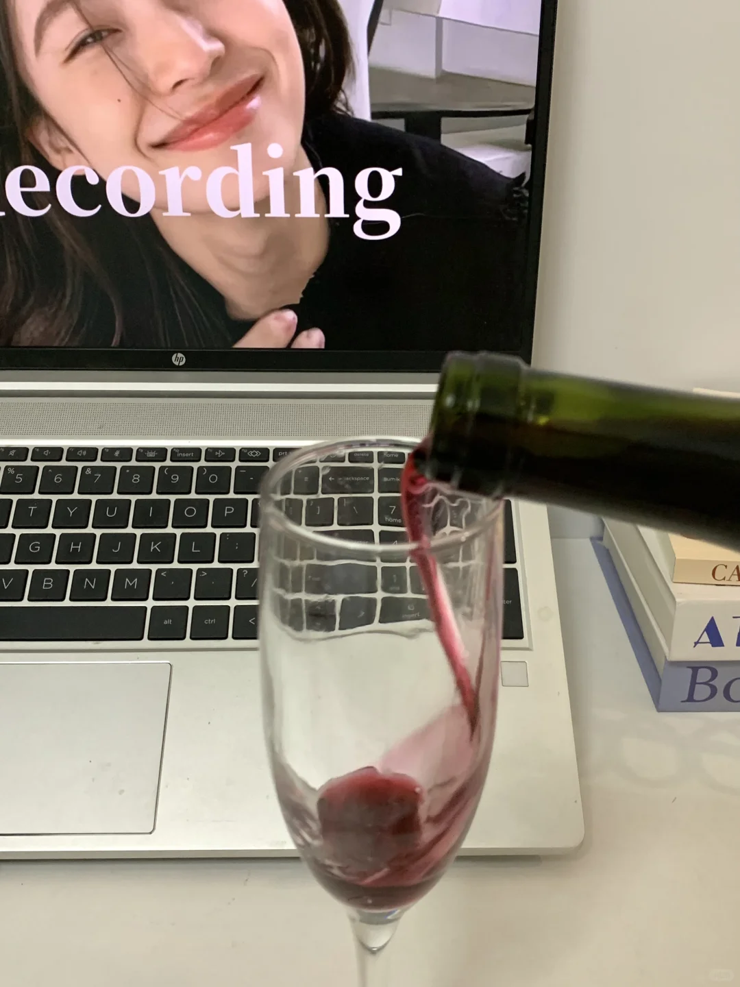 关掉工作群?打开酒瓶盖?打工人治愈时刻✨