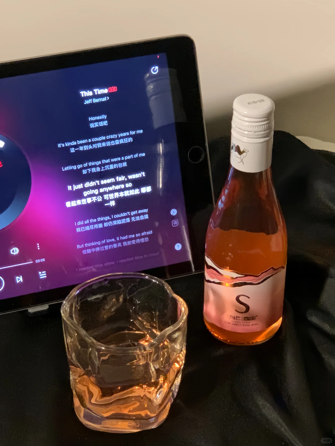 ?把焦虑泡在酒里｜i人的「微醺治 愈时刻」