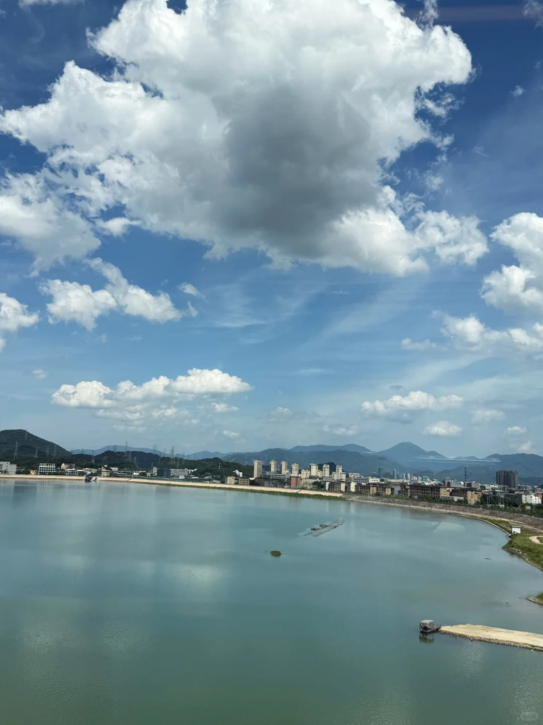 适合独酌也适合畅谈的红葡萄酒