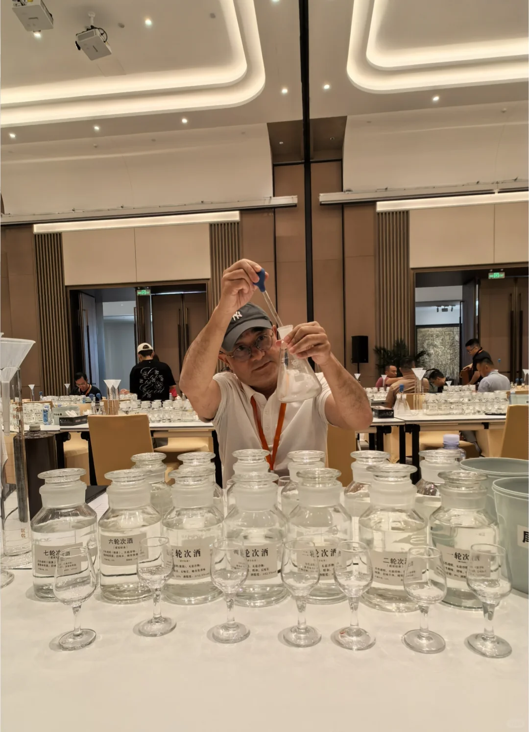 酿造酱香型白酒为啥要取七轮酒？