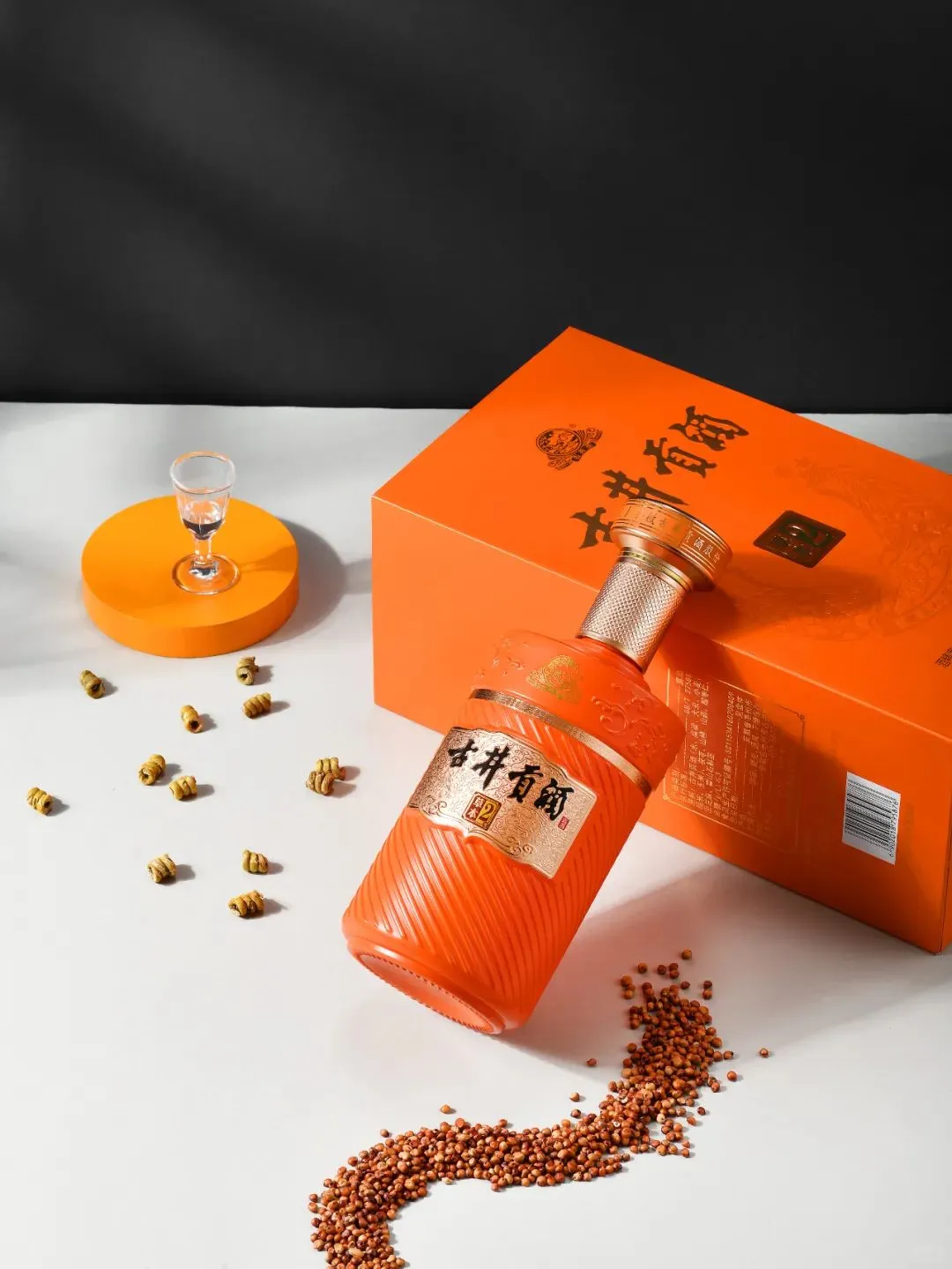 ?送礼有面有健康—古井贡酒草本白酒?