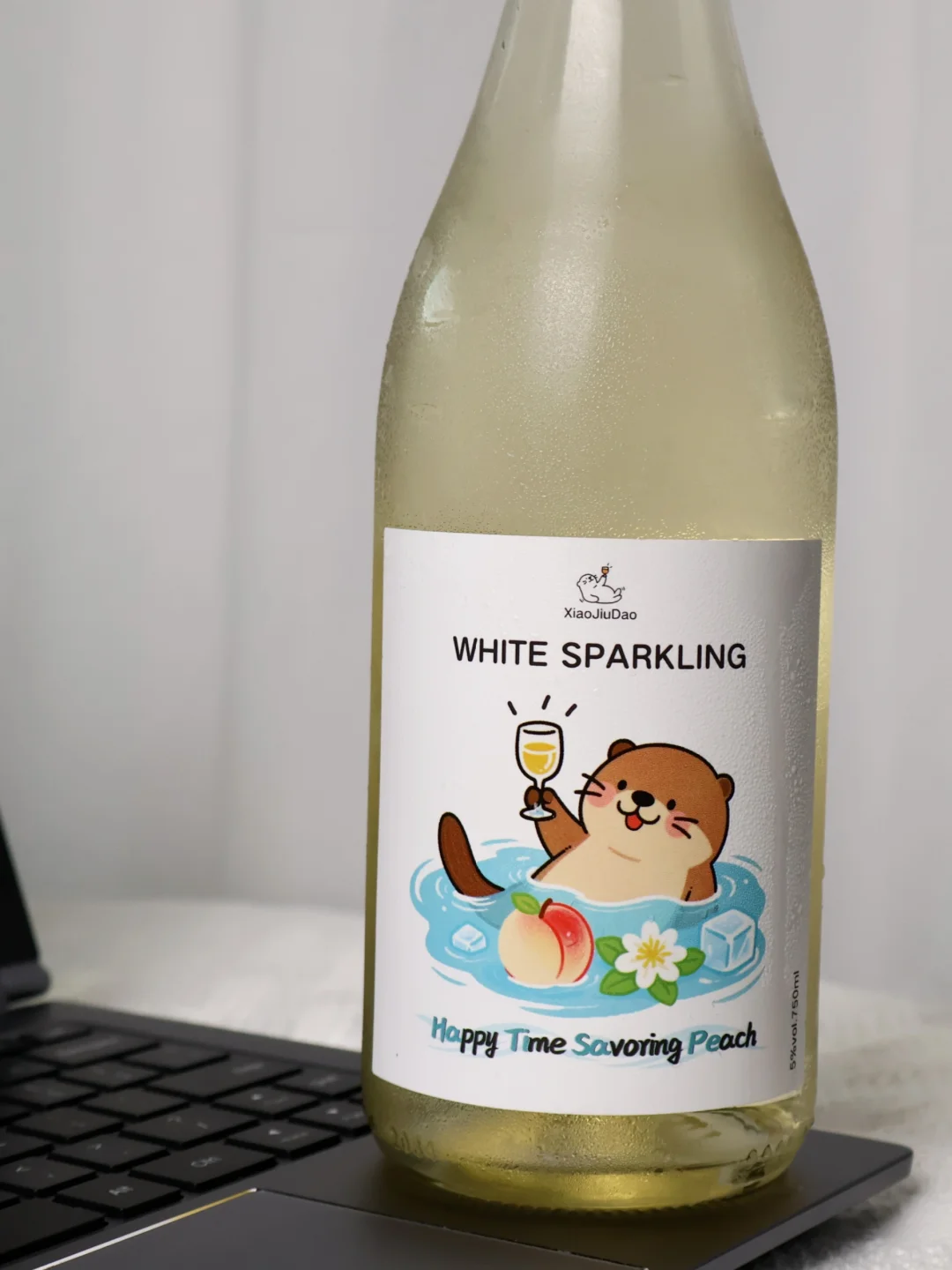 离谱！这酒凭什么这么好喝？喝完想囤 10 箱